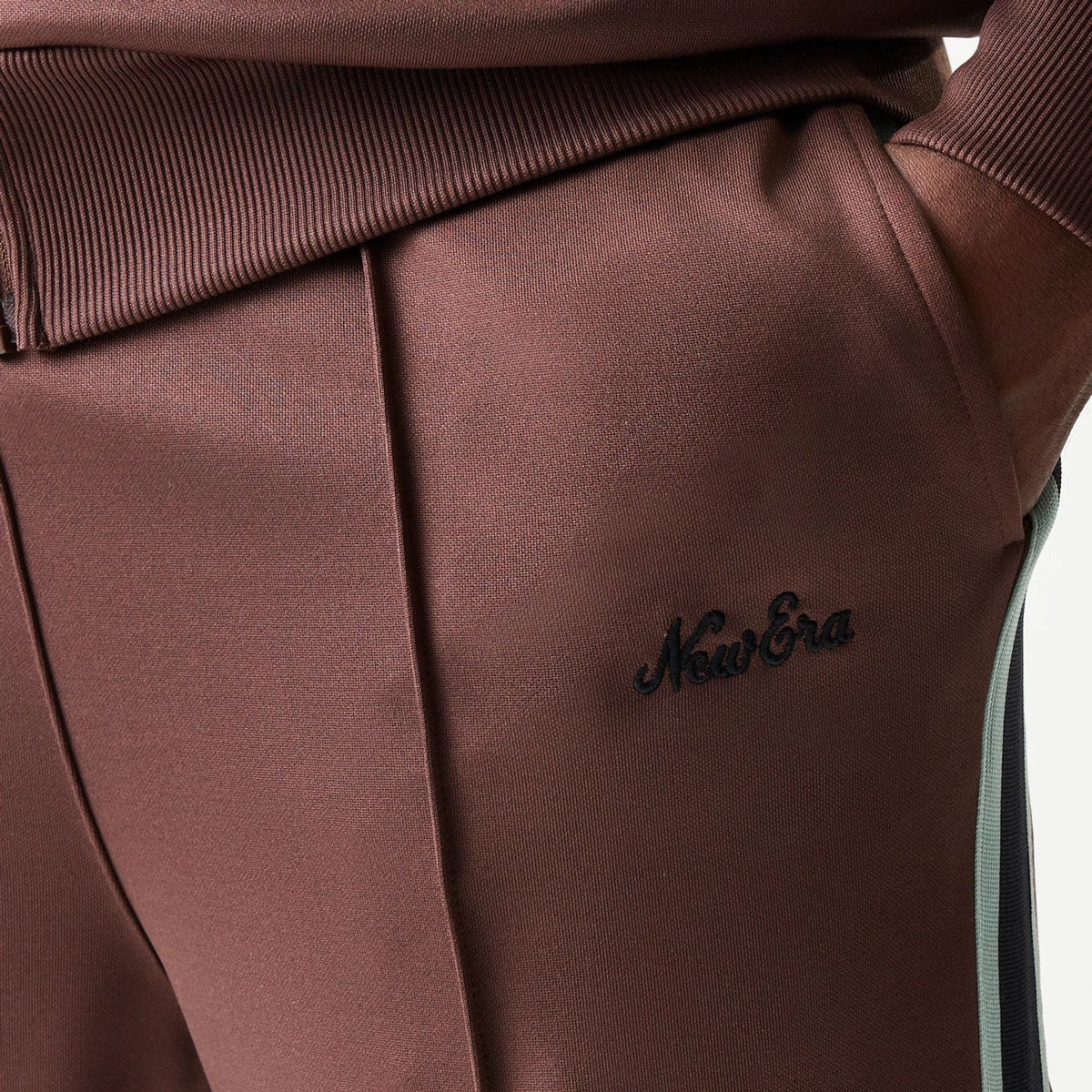 Pantalon New Era Heritage Marron